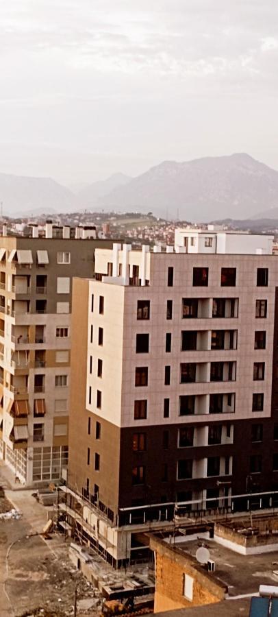 Old Train Apartment Tiranë Luaran gambar